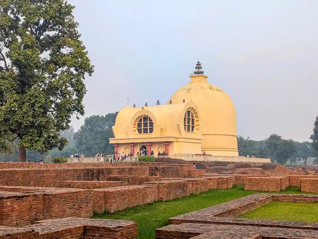 Mahaparinirvana-Temple-Kushinagar Mahaparinirvana Temple, a sacred Buddhist site in Kushinagar, housing Lord Buddha’s reclining statue.