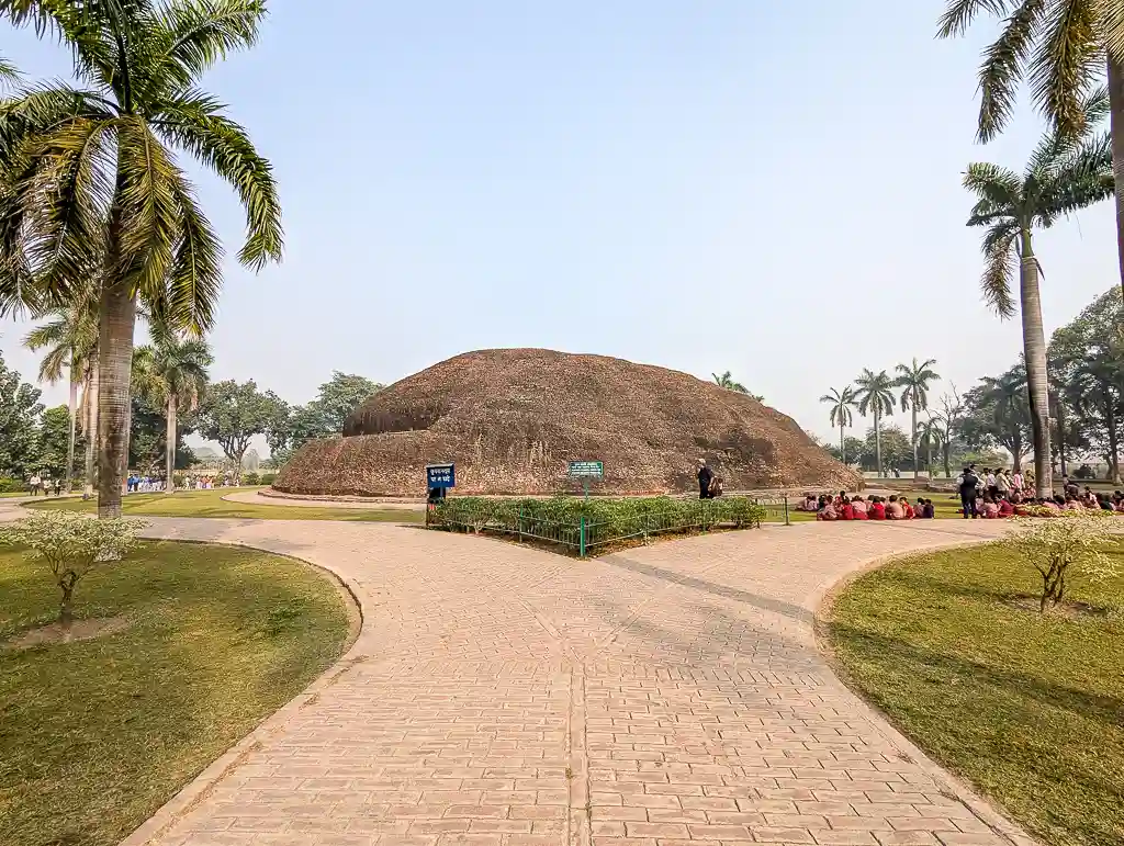 Ramabhar Stupa, Kushinagar Ramabhar Stupa, a sacred Buddhist monument in Kushinagar, marking Lord Buddha’s cremation site.